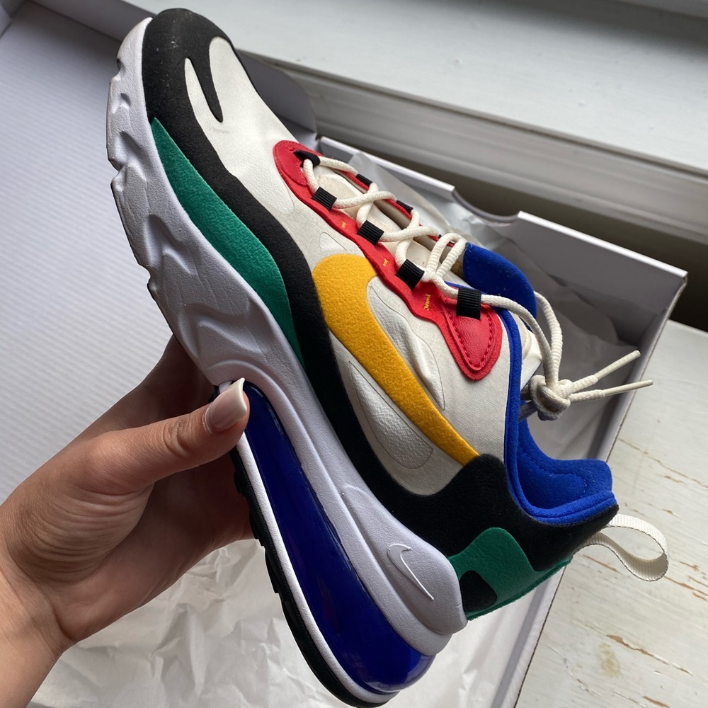 Nike 270 reacts